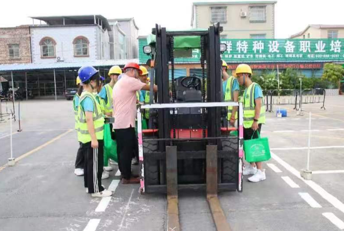 叉车现场培训